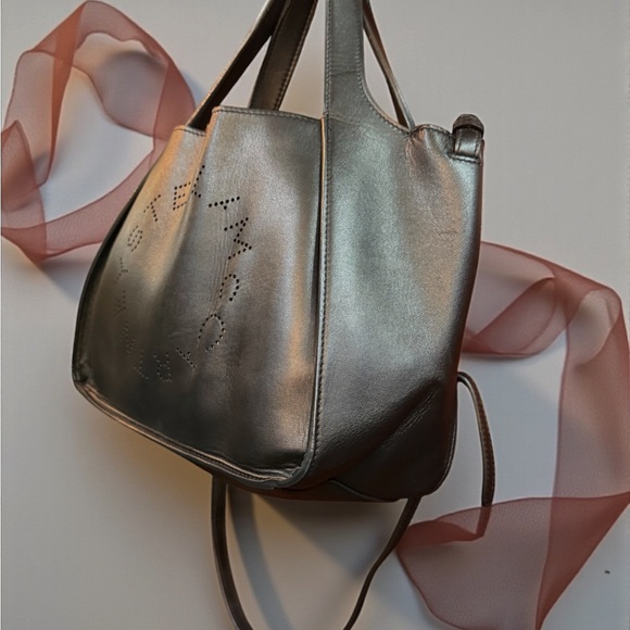 Stella McCartney Logo Black Tote Bag with Pouch
COMES WITH COA! - Picture 6 of 16